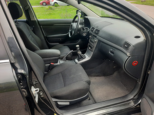 Müüa Toyota Avensis (11 foto / 14)