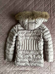 Tüdrukute talvejope Moncler, suurus 146 (2 foto / 5)