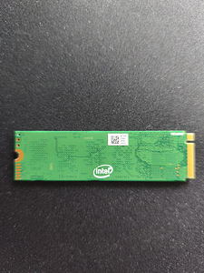 Продается Intel M2 NvMe SSD 2TB (2 фото из 2)