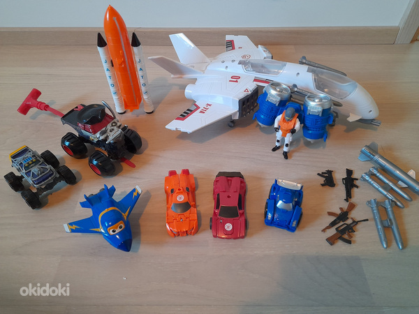 Игрушки для мальчика, самолеты, машинки, конструктор (фото #2)