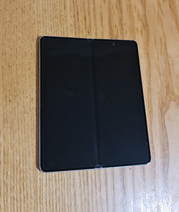 Samsung Z Fold 3 5G 256 GB (4 foto / 6)