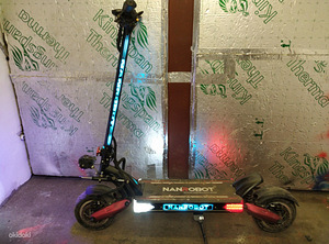 Nanrobot LS7+ 85 km h Youtube Star (1 foto / 4)