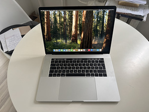 Macbook Pro 15 2018 (1 фото из 5)