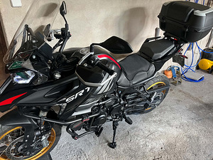 QJMOTOR srt800sx (9 foto / 10)