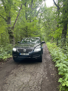VOLKSWAGEN TOUAREG 2003 (1 foto / 3)