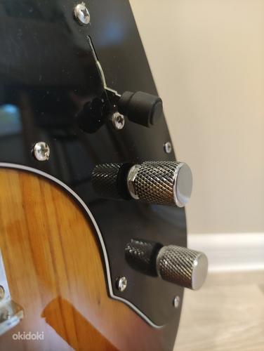 Uuendatud Fender Squier Vintage 72 Telecaster Thinline (фото #5)