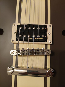Гитара blink 182 Tom Delonge Epiphone ES-333 (6 фото из 10)