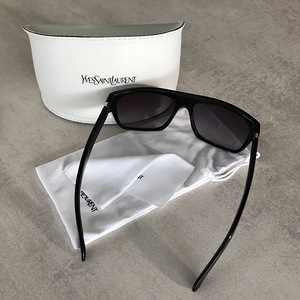 YSL päikeseprillid (9 foto / 10)