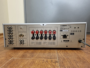 Yamaha A-720 Stereo Integrated Amplifier (3 foto / 3)
