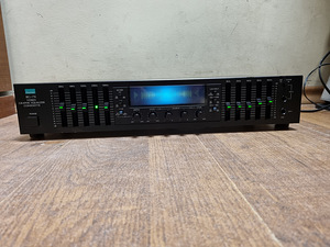 Sansui RG-7X Stereo Graphic Equalizer Consolette (2 foto / 4)