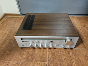 Akai AA-1020 AM/FM Stereo Receiver (2 foto / 4)