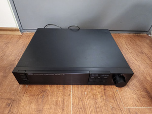 Yamaha C-60 Stereo Control Amplifier (3 foto / 4)