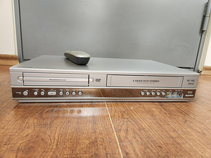 Philips DVD/Vidiomakk H-Fi Stereo Kombo DVP3100V
