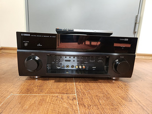 Yamaha RX-V2067 Audio Video Receiver (3 foto / 5)
