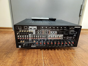 Yamaha RX-V2067 Audio Video Receiver (4 foto / 5)