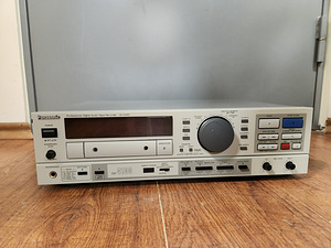 Panasonic SV-4100 Digital Audio Tape Recorder