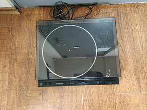 Pioneer PL-333 Belt Drive Turntable (2 foto / 4)