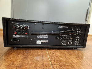 Luxman R-1070 AM/FM Stereo DC Tuner Amplifier (3 foto / 4)