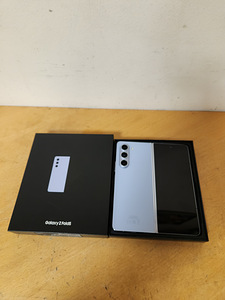 Samsung Galaxy Z Fold 5 256GB (2 фото из 2)