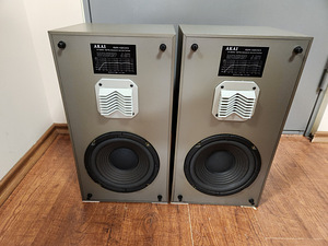 Akai SR 1200 riiulikõlartid (2 foto / 4)