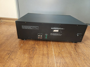Akai HX-V12W Stereo Double Cassette Deck (3 foto / 3)