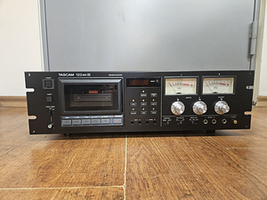 Tascam 122 MK III Hi-End Stereo Cassette Deck (1 foto / 4)