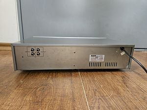 TEAC V-90R Auto Reverse Cassette Deck 3Head (5 фото из 5)