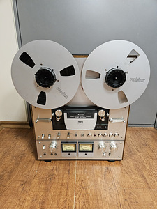 Akai GX-650D катушечный магнитофон (1 фото из 4)
