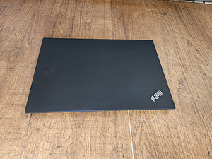 Lenovo Thinkpad T490 i7,16,512,4G,WQHD,vidio 2GB (3 foto / 4)