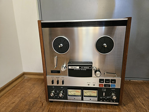 Стереофонический катушечный магнитофон TEAC A-4300 (1 фото из 3)