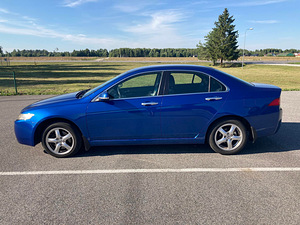 Honda Accord (3 foto / 7)