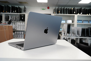 Ноутбук Apple MacBook Pro (2 фото из 4)