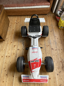 Toyota pedaalidega vormel (1 foto / 3)