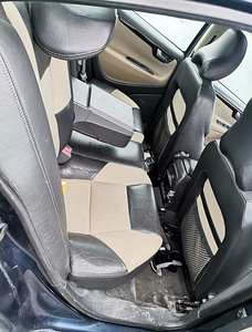 M/V Volvo S60 2.4d ÜV 05.2025 (6 foto / 8)