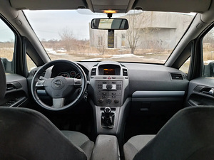 Opel Zafira B (3 foto / 5)