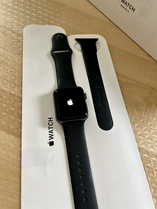 Apple Watch 3 LTE (42mm) (2 foto / 7)