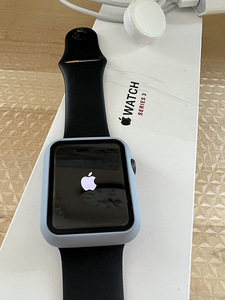 Apple Watch 3 LTE (42mm) (4 foto / 7)