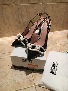 Naiste kontsaga lakk kingad Moschino 39,5/40 (2 foto / 3)