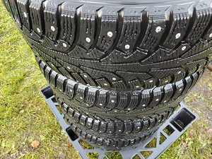 205/55 R16 NOKIAN (7 foto / 7)
