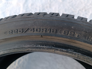 225/40 R18 GOODYEAR ULTRAGRIP ICE 2 (5 foto / 10)