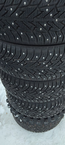 205/50 R17 BRIDGESTONE Noranza 001 VOLVO (2 foto / 10)