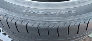 235/45 ZR17 Nexen, Maxxis (5 foto / 10)