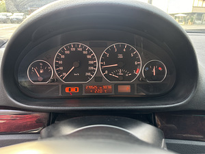 BMW 320i ATM 2.2 125kw Facelift (10 foto / 13)