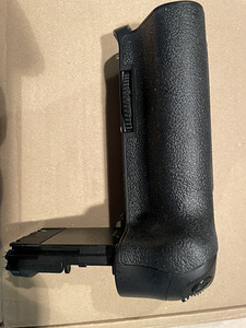 Canon 5D battery grip (3 foto / 8)