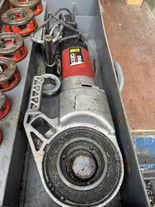Резьбонарезной станок Ridgid 690 (3 фото из 4)