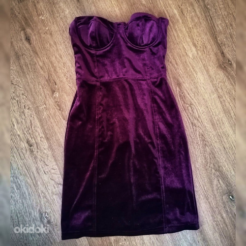 Бордово-фиолетовое вечернее бархатное платье, приталенное платье-бюстье (фото #1)