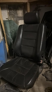 Mercedes-Benz E-Class kupee (W124) salong (9 foto / 10)
