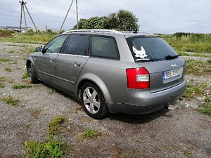 Audi A4 B6 2.5Tdi 132kw BAU Quattro Tiptronic (4 foto / 7)