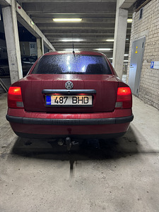 Volkswagen Passat 1.9TDI (7 foto / 7)