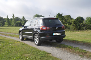 Volkswagen Tiguan (4 foto / 7)